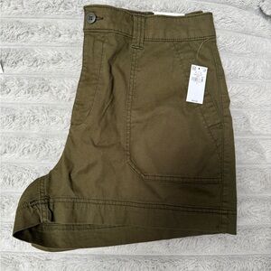 Womens OG chino shorts size Large NEW